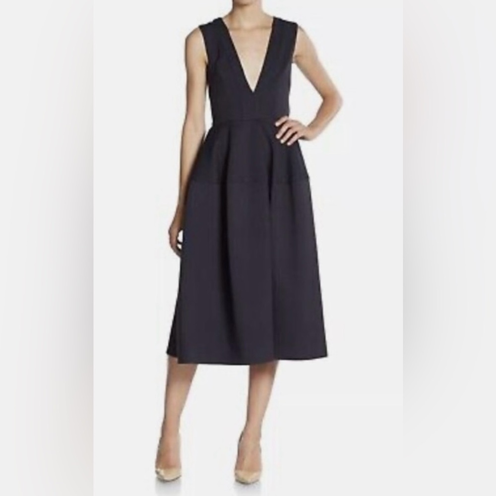 NICHOLAS Ponti Deep V Ball dress. Size 4.